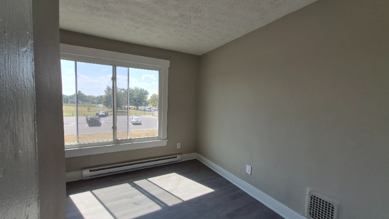 912 Riverview Ter #912UPPER - Photo 7 of 12