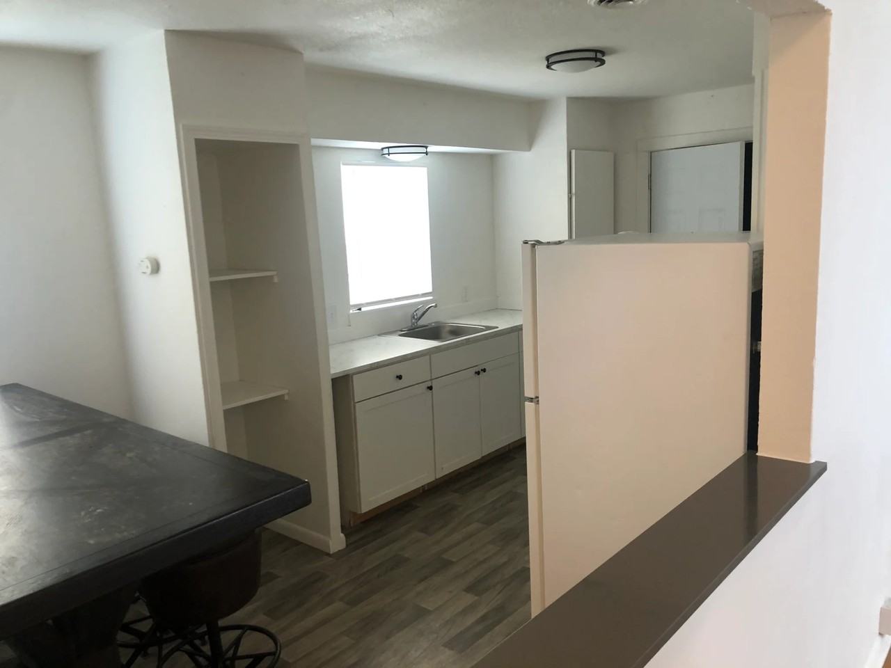 238 E 52nd St N - Photo 5 of 11