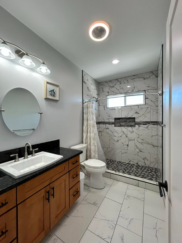 15-1606 2nd Ave #B - Photo 3 of 12