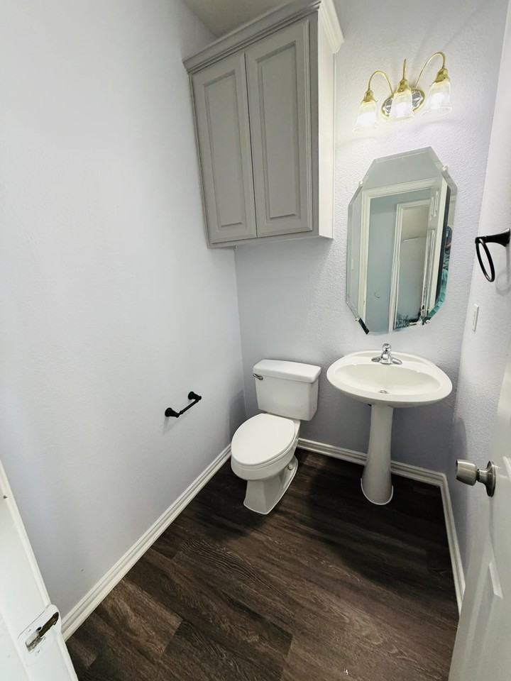 5732 Blackmon Ct - Photo 5 of 20