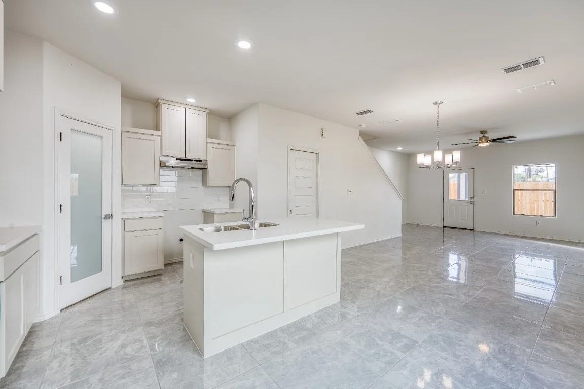 5227 Vista Trail Dr - Photo 4 of 30