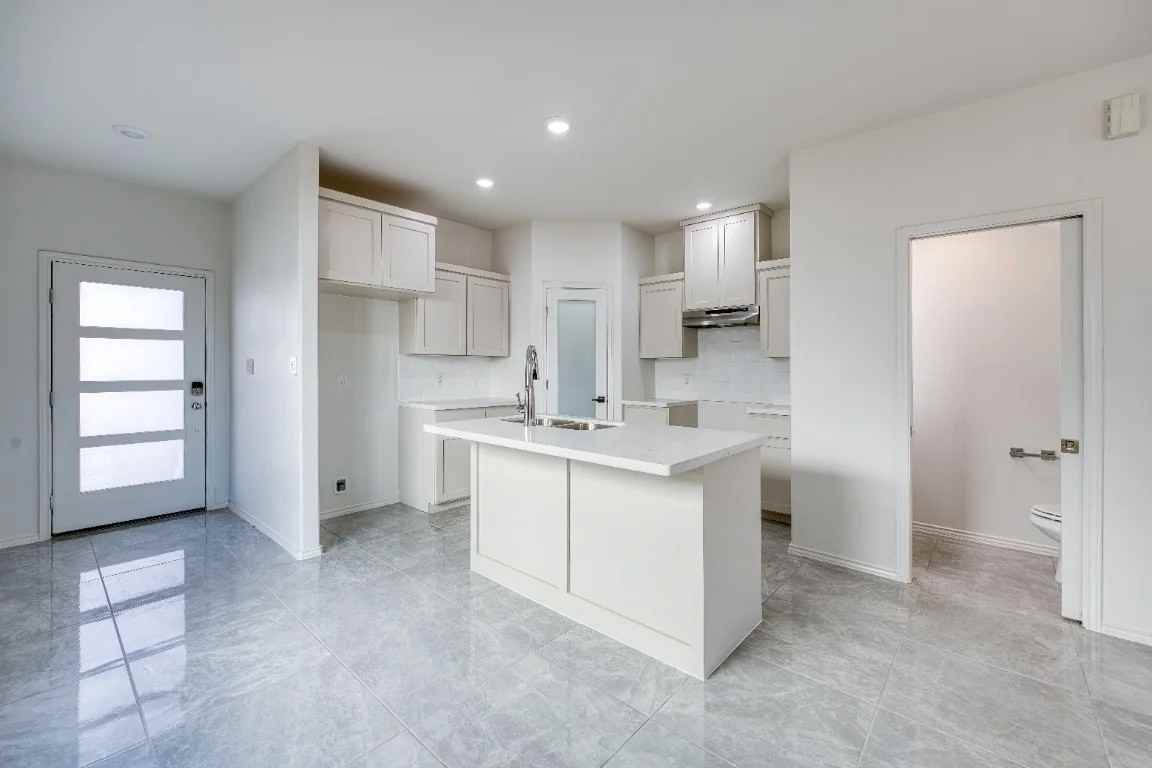 5227 Vista Trail Dr - Photo 5 of 30