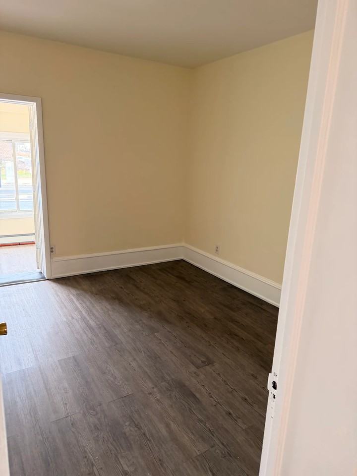 325 Atlantic Ave #1 - Photo 5 of 7