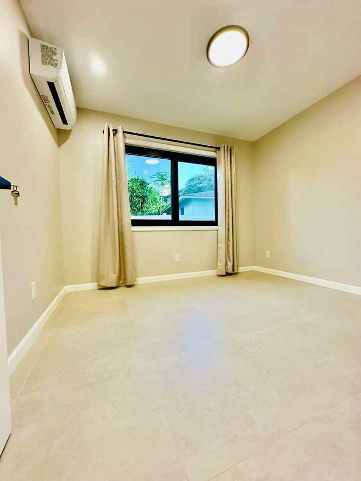 142 Kaloko Ln #1 - Photo 4 of 6