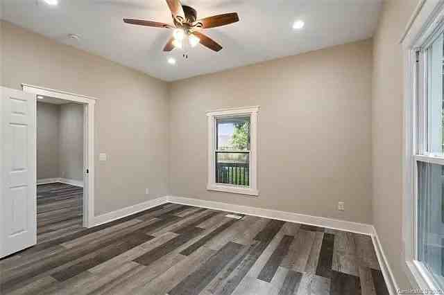 609 Old North Main St - Photo 6 of 14