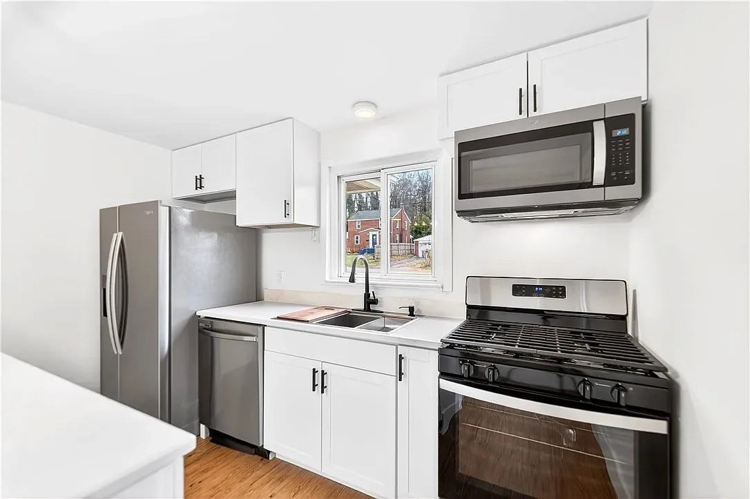 811 Everglade Dr - Photo 3 of 19