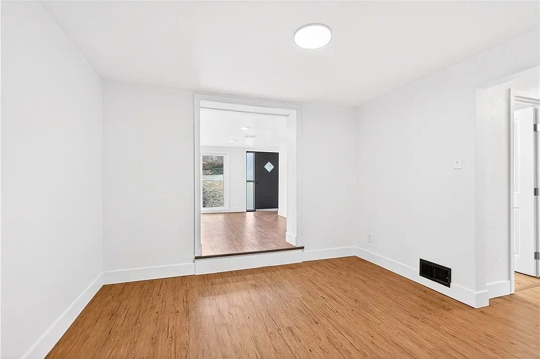 811 Everglade Dr - Photo 5 of 19