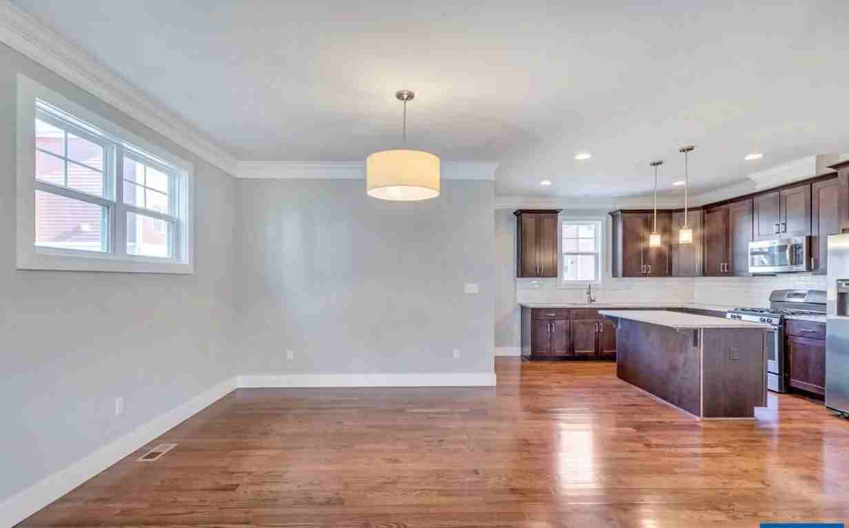 1458 Avon St #A - Photo 4 of 15