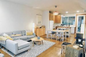 featured image of 965 Curtis Loop Ne