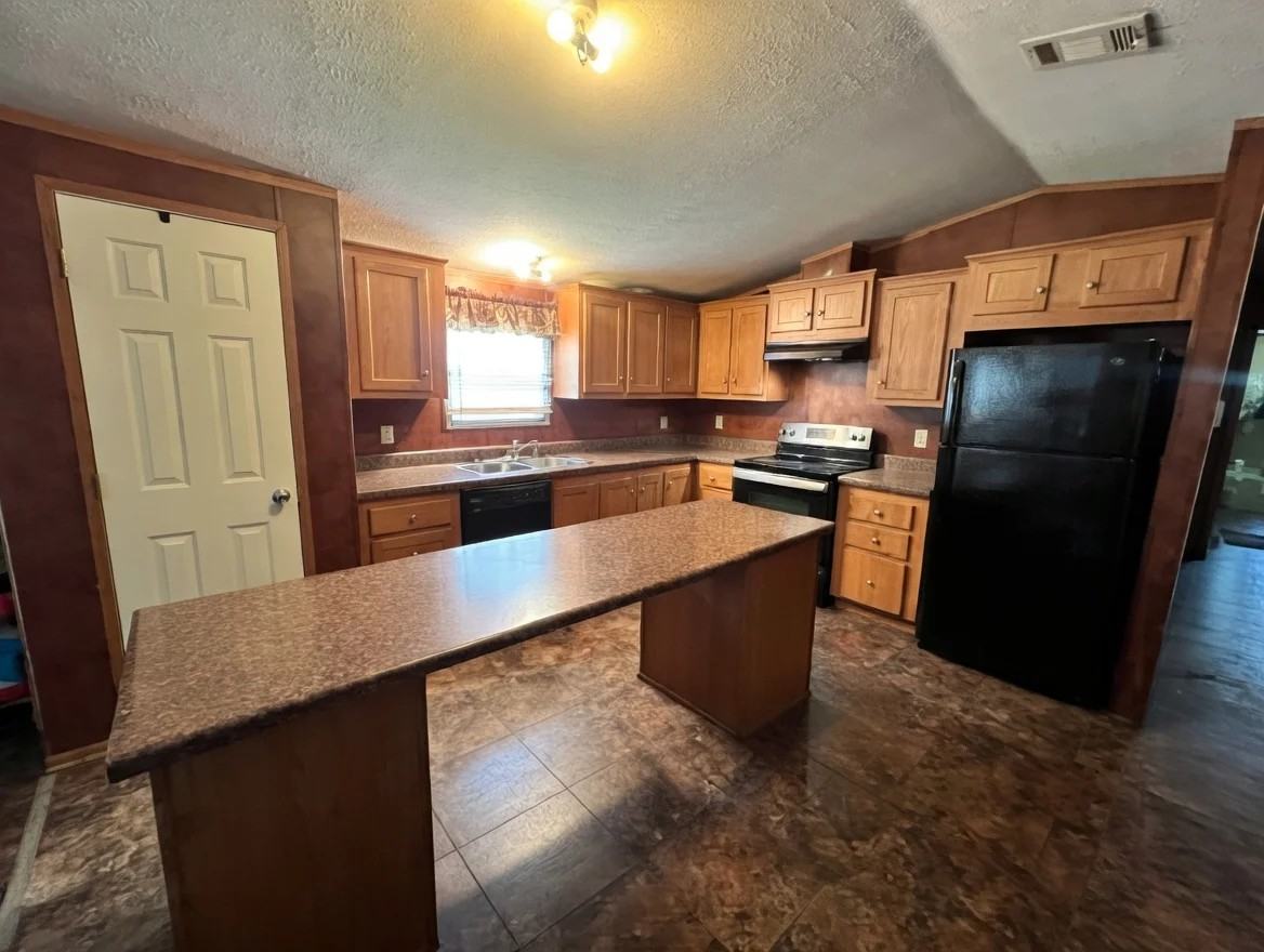 818 Saints Hvn - Photo 3 of 14