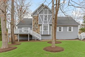 featured image of 1811 Chantilly Ct