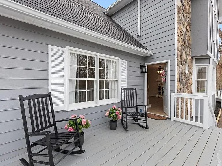 1811 Chantilly Ct - Photo 3 of 38