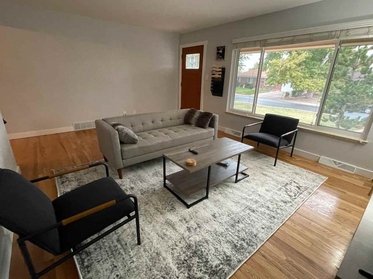 1285 S Eaton Ct - Photo 2 of 12