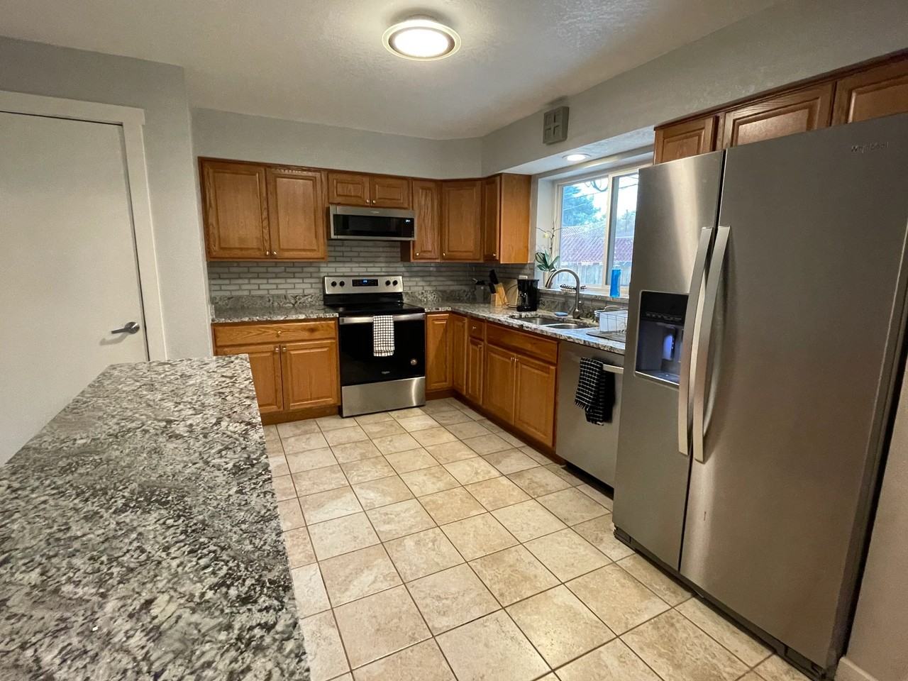 1285 S Eaton Ct - Photo 3 of 12