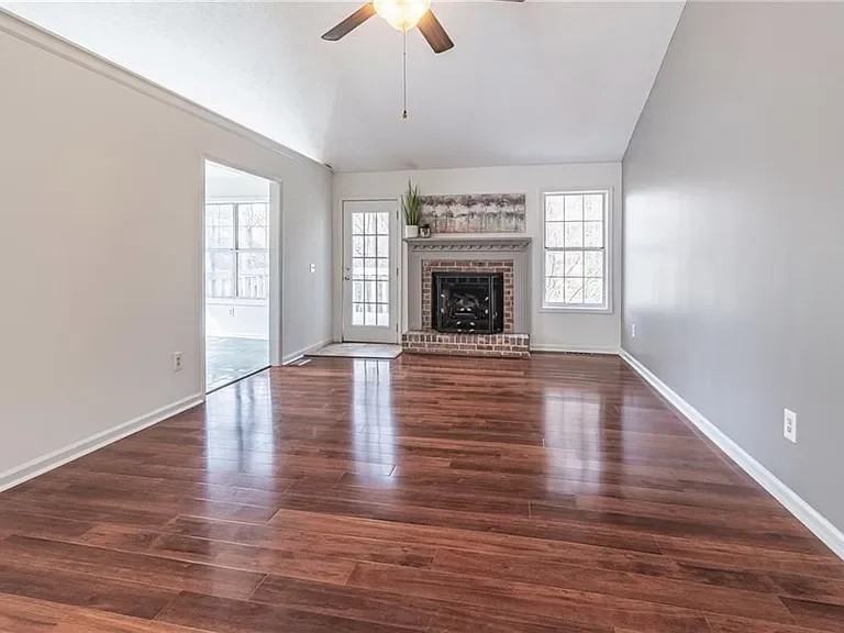 1710 Omie Way - Photo 2 of 25