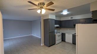 815 N Peach Ave #122 - Photo 1 of 1