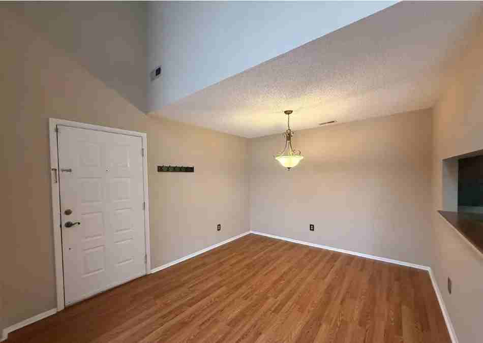 5115C Aberdeen Dr - Photo 5 of 20