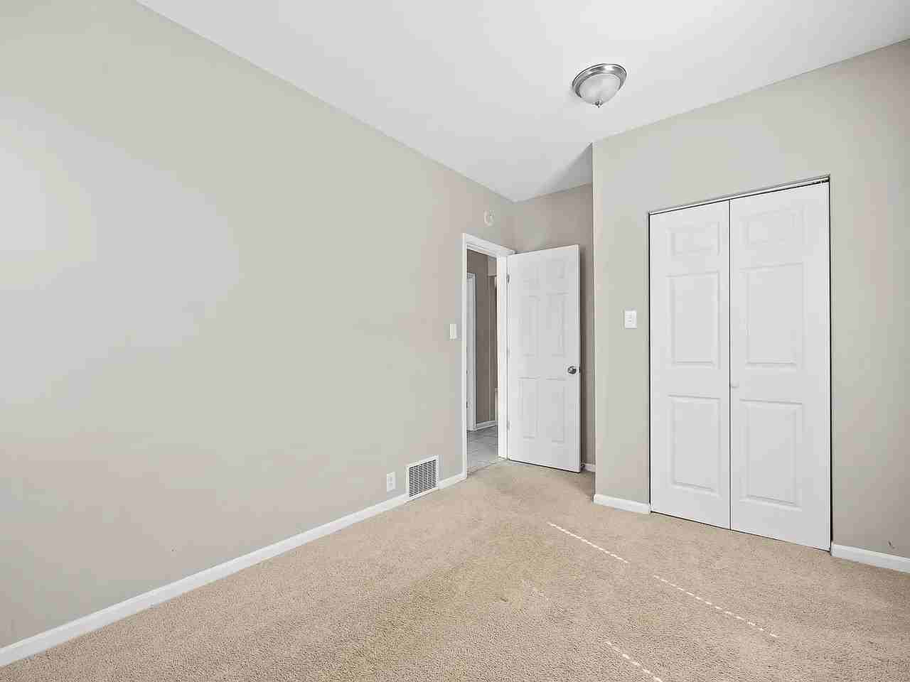 6151 S Austin Ave - Photo 2 of 11