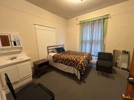 featured image of 1098 Larkin St #1