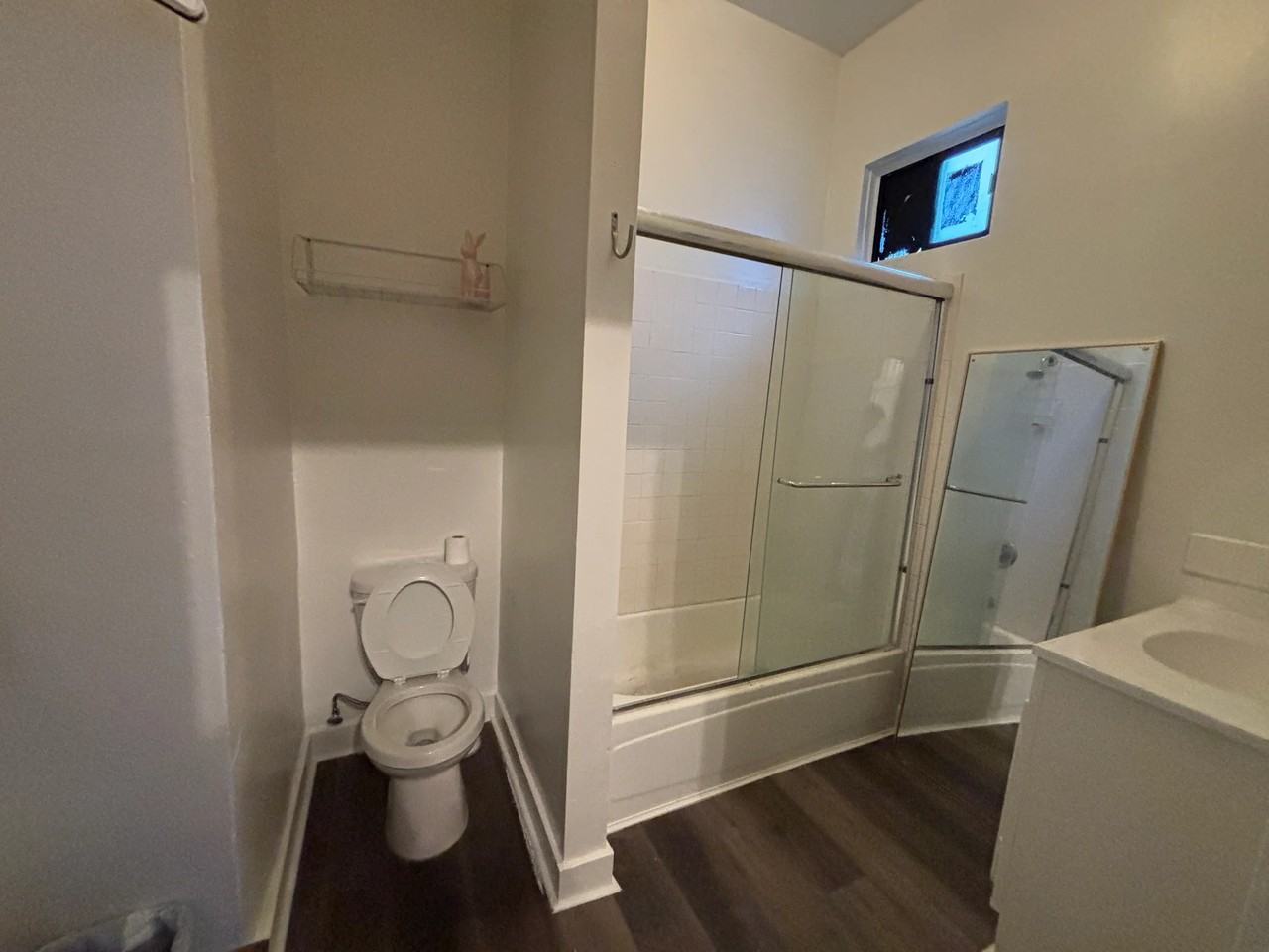 1098 Larkin St #1 - Photo 5 of 12