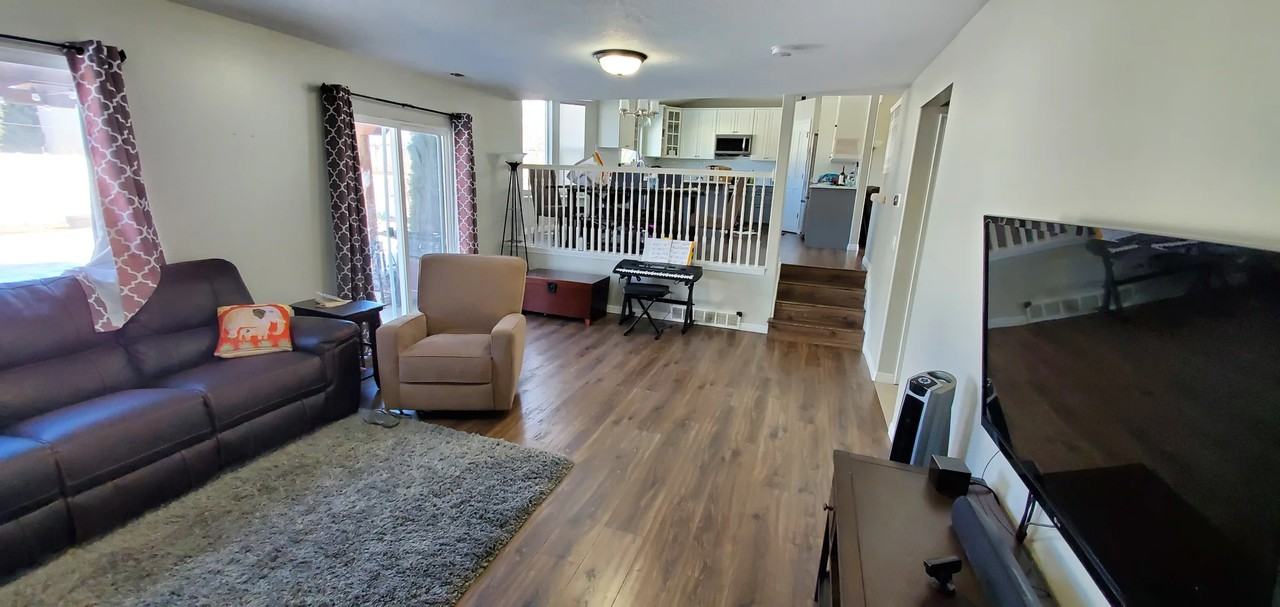 4214 Ws - Photo 2 of 15