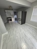 featured image of 2215 Kingsbury Ave