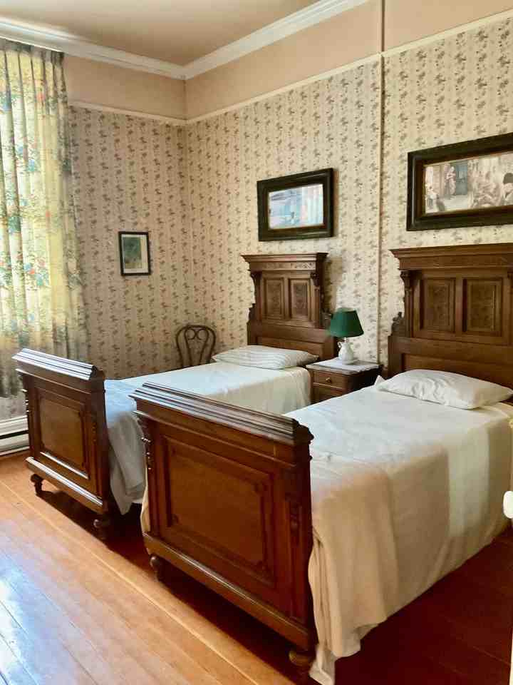 1 Jameson Hotel - Photo 2 of 4