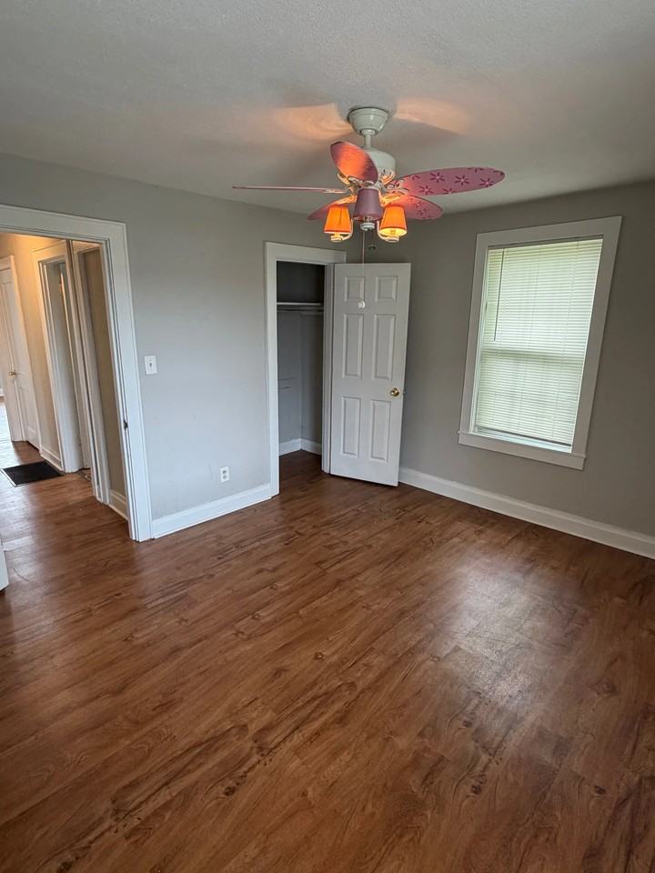 2112 Denham Ave - Photo 6 of 6