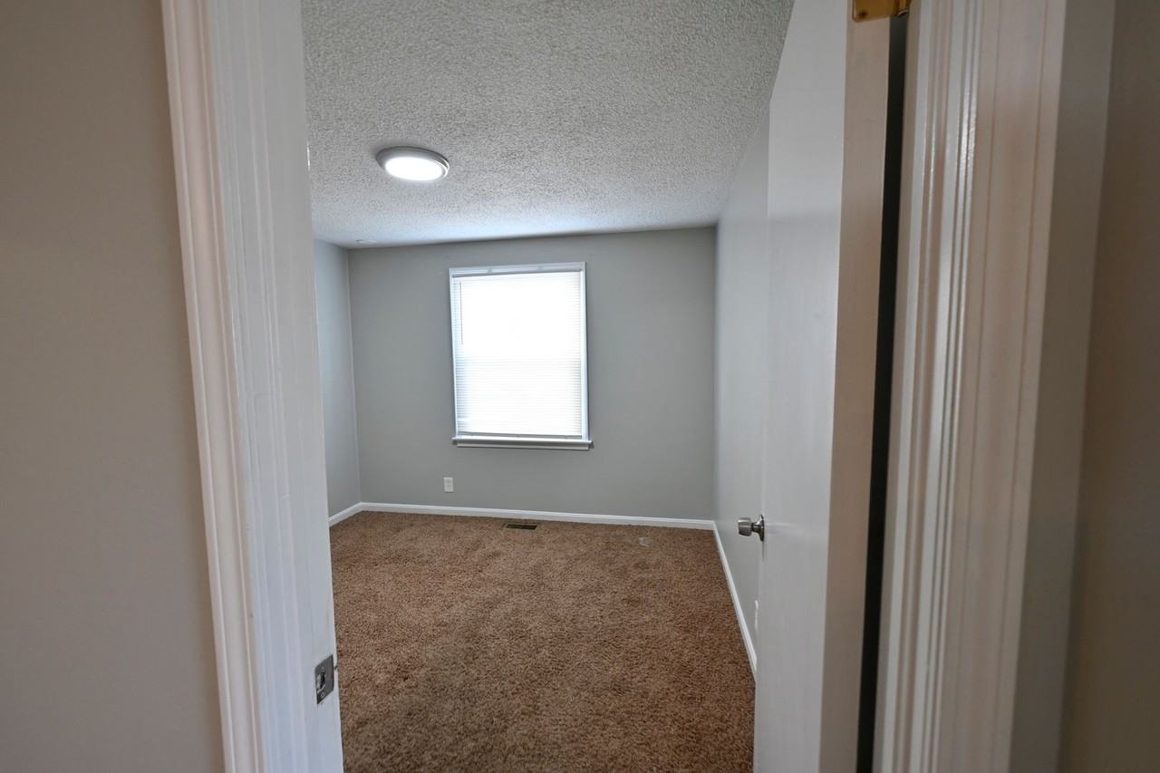 425 W Cook Rd #5 - Photo 7 of 15