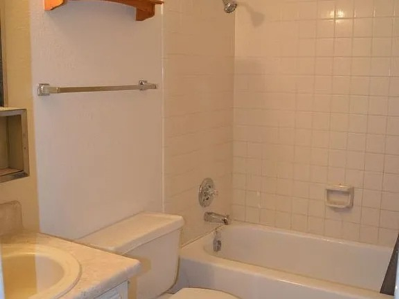 6618 Provincial Dr #6618 - Photo 7 of 8