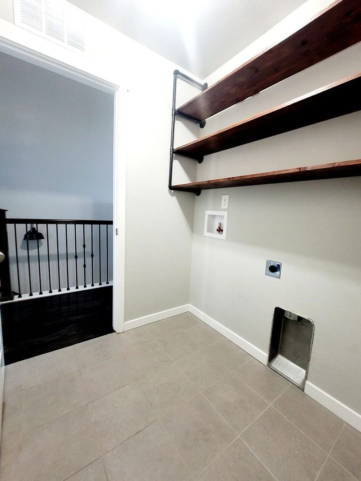 7376 Peachleaf Dr - Photo 7 of 38