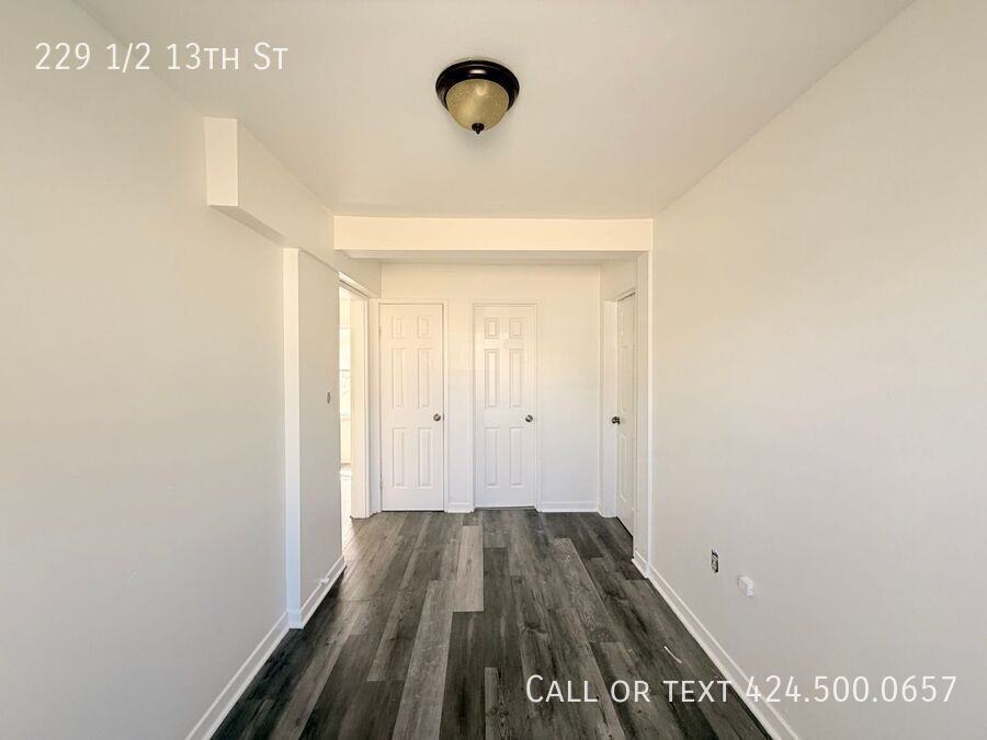 229 1/2 13th St - Photo 5 of 11