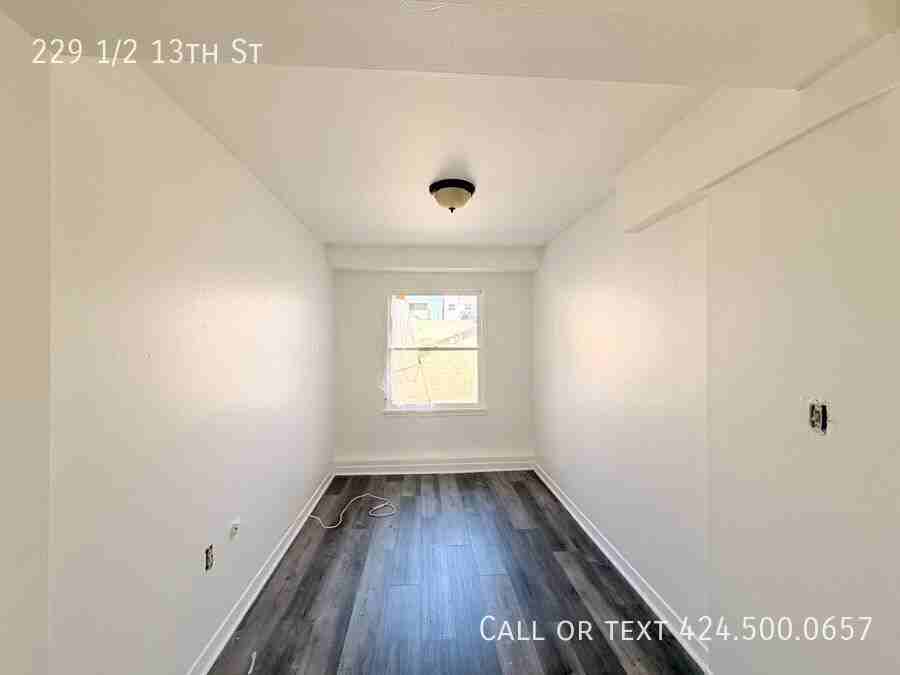 229 1/2 13th St - Photo 6 of 11