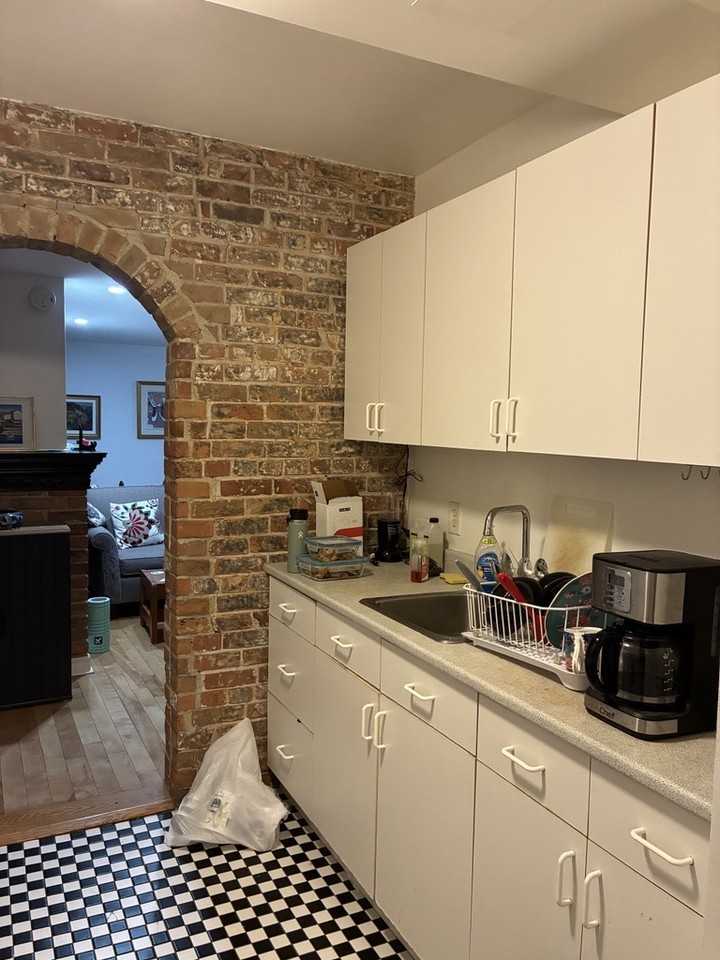 110 Gloucester St #27 - Photo 5 of 10