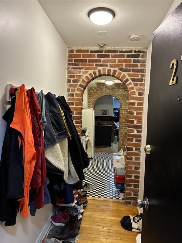 110 Gloucester St #27 - Photo 7 of 10