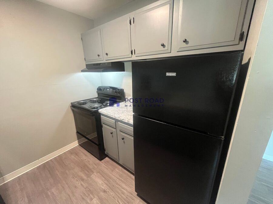 525 W 27th St S #101 - Photo 5 of 37