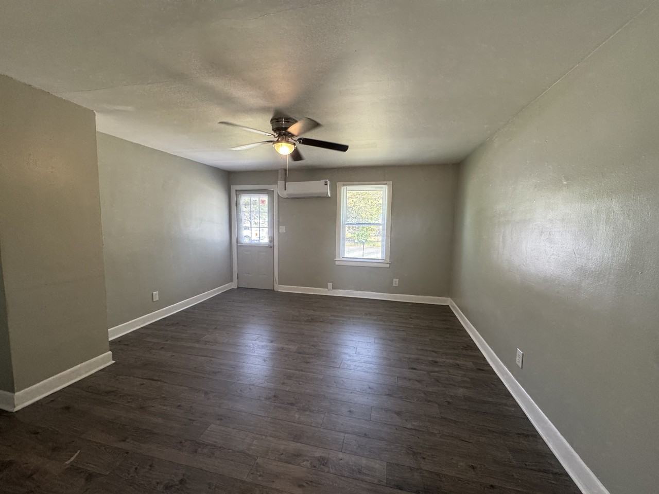 2101 Montclair Dr #3 - Photo 5 of 14