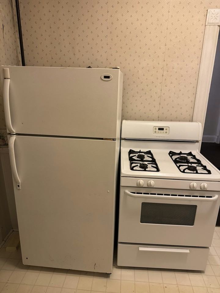 323 Ash Street, Unit 2 - Photo 2 of 17