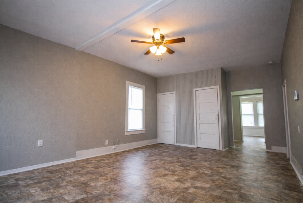 512 Cooper Street - Photo 3 of 14