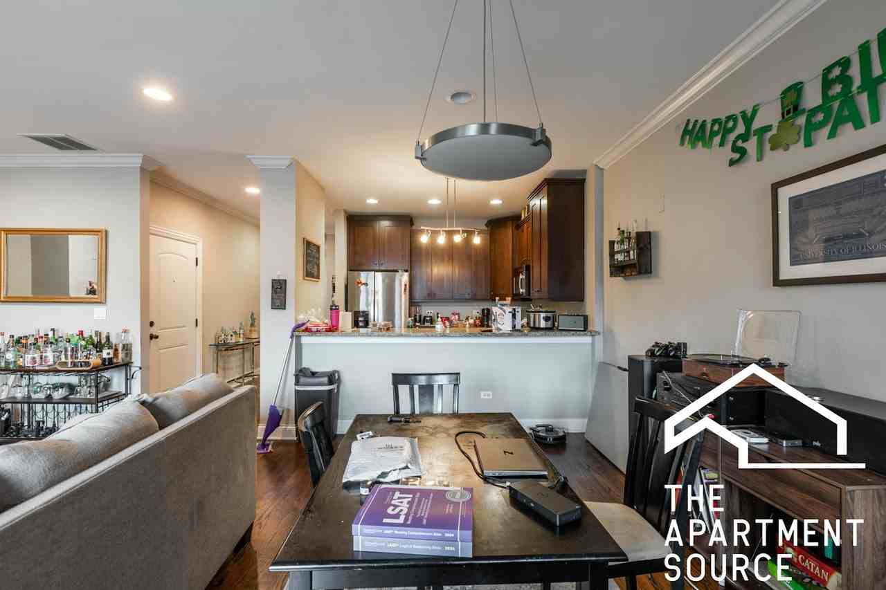 1136 West Diversey Parkway, Unit 3 - Photo 2 of 20