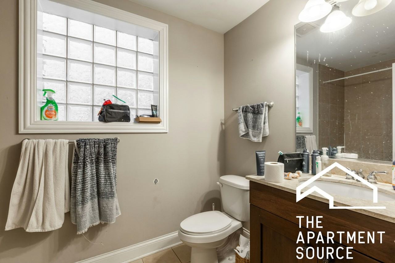 1136 West Diversey Parkway, Unit 3 - Photo 4 of 20