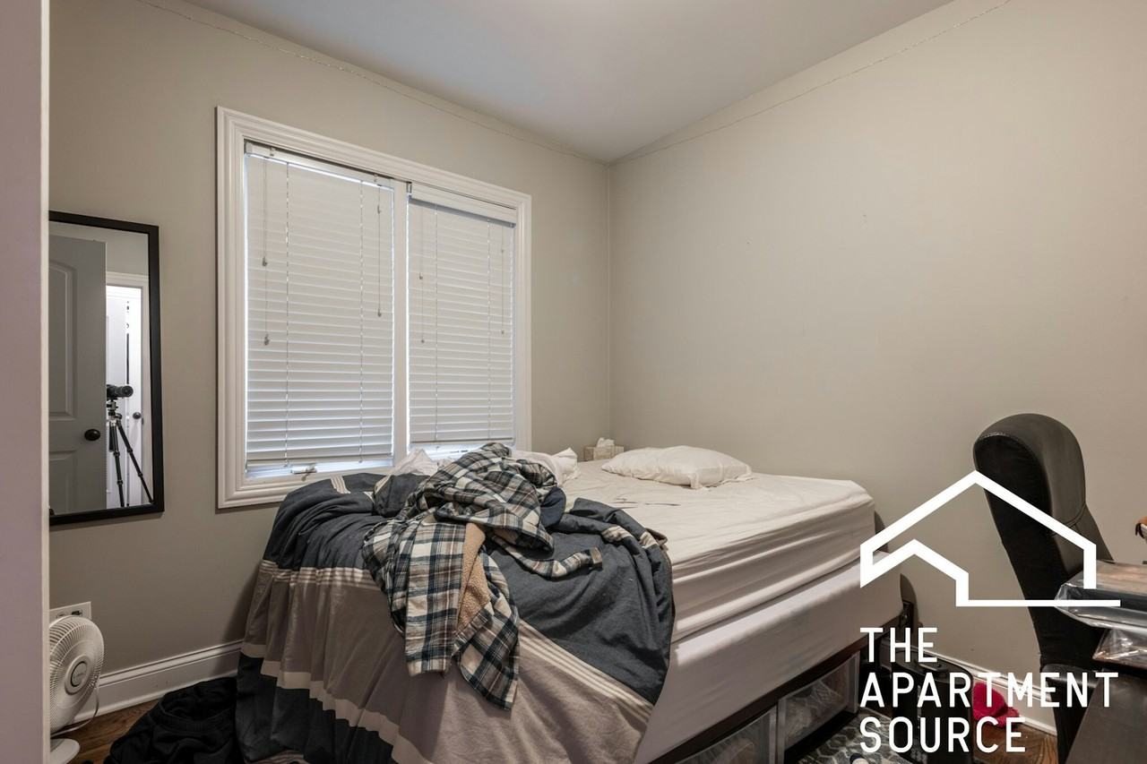 1136 West Diversey Parkway, Unit 3 - Photo 5 of 20