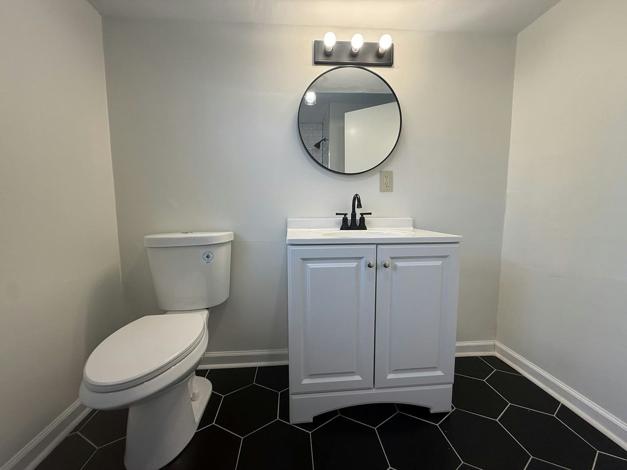 5512 Cottonwood Road - Photo 5 of 11