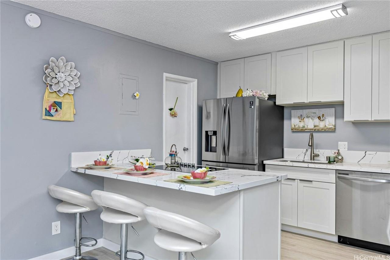 98-1394 Nola St. #110 - Photo 4 of 25