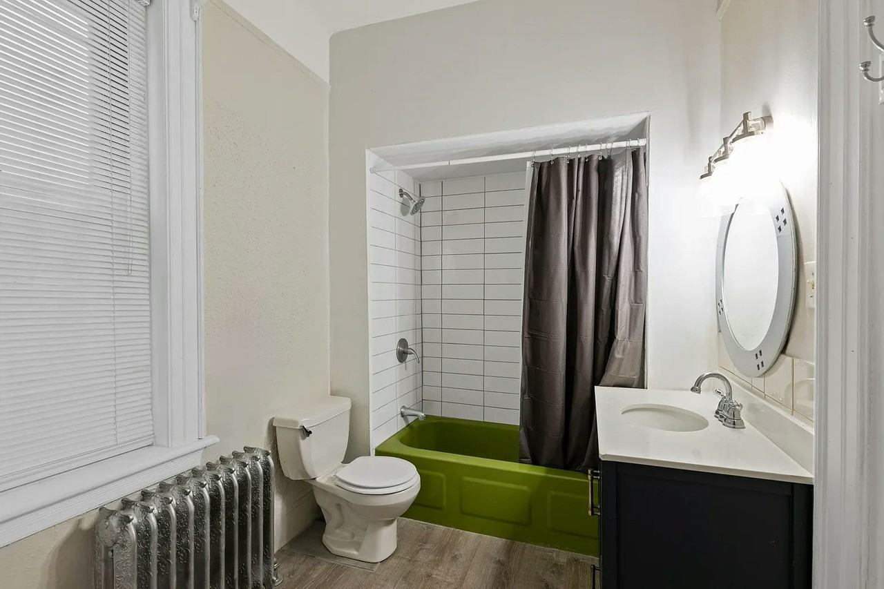 139 Prospect St - Photo 4 of 5