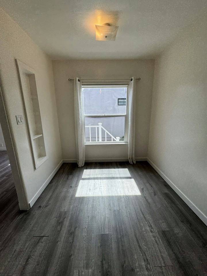 1156 Van Buren Avenue, Unit A - Photo 3 of 10