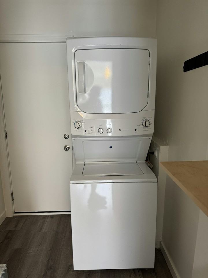 1156 Van Buren Avenue, Unit A - Photo 7 of 10