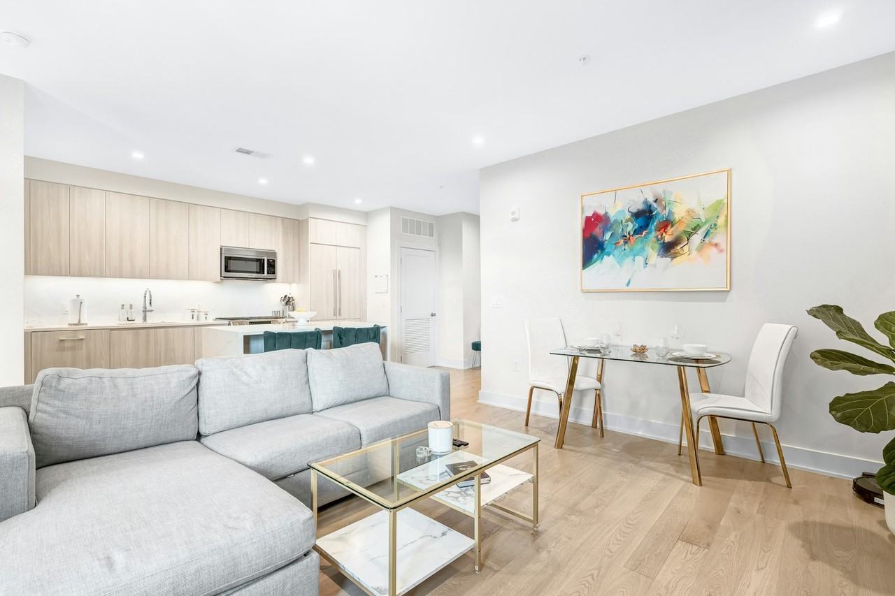 701 Swann Avenue, Unit 406 - Photo 3 of 50