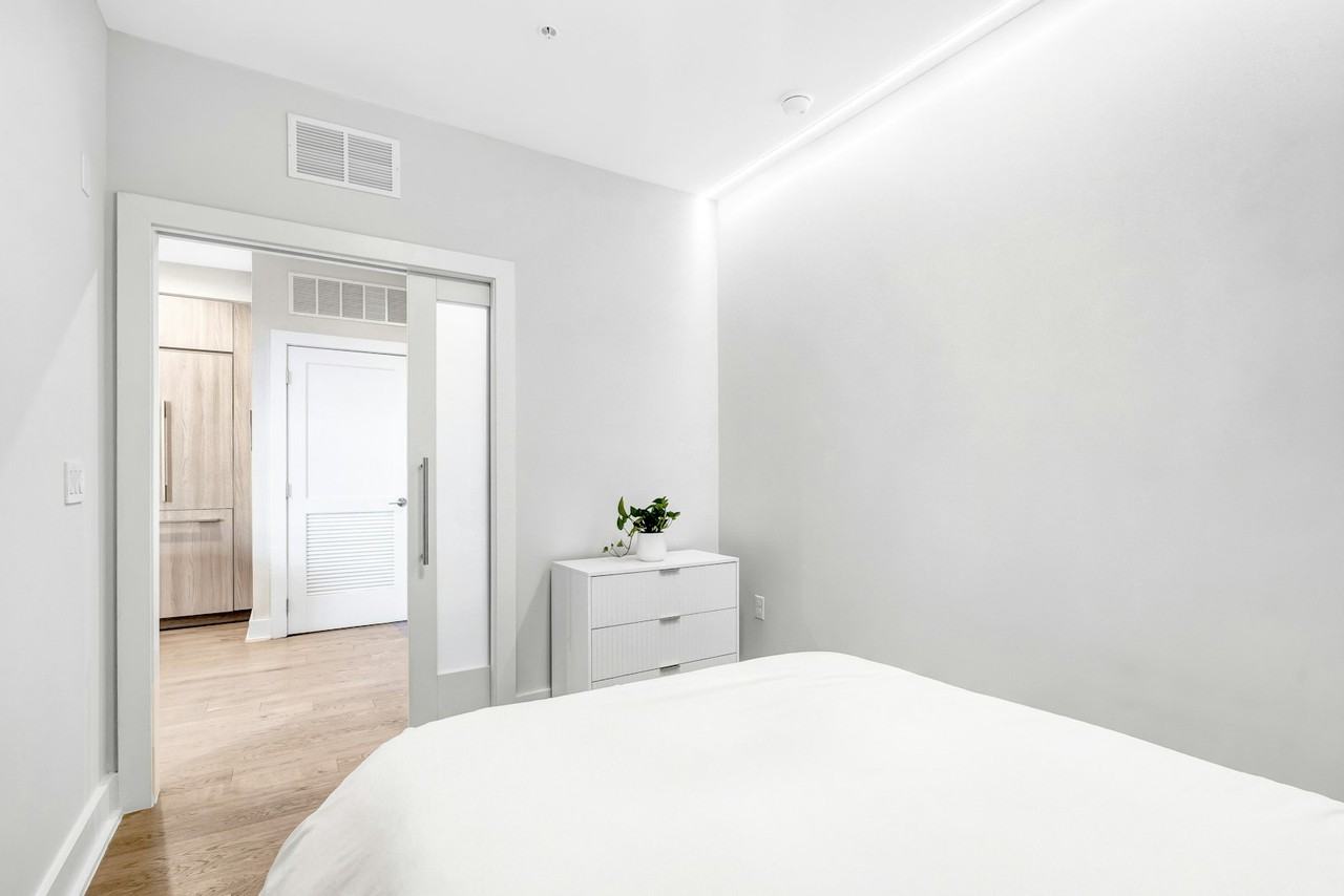 701 Swann Avenue, Unit 406 - Photo 6 of 50