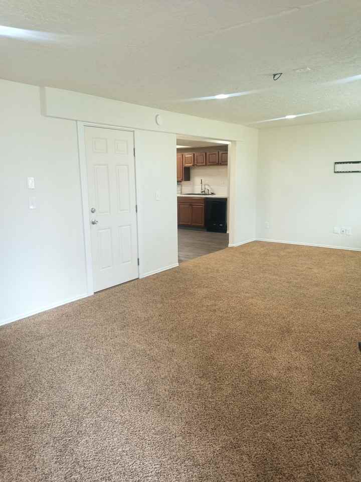 9658 W Heather Rd #1 - Photo 3 of 23